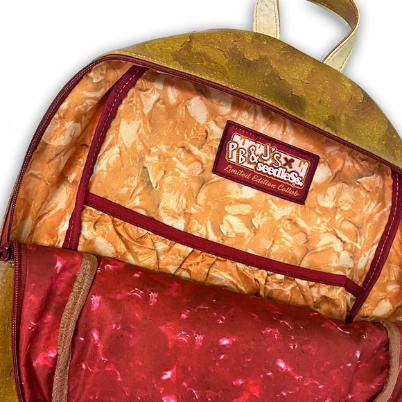 SmellProof SeedleSs. PB&J’s Strawberry BackPack - Picture 3 of 7